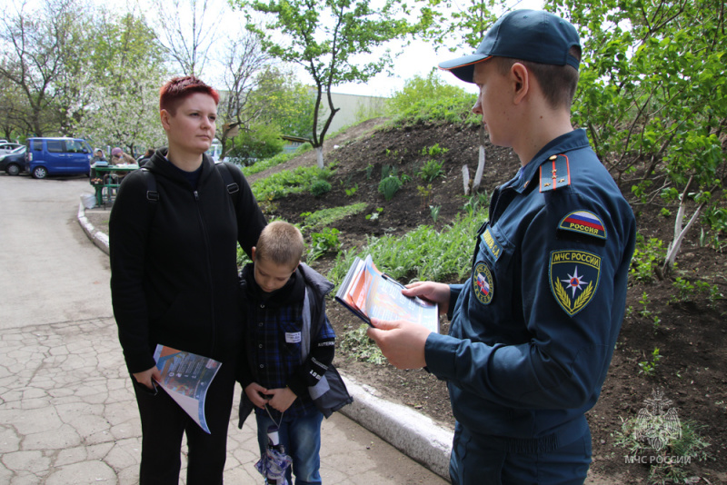 «Свеча горела на столе»: профилактика пожаров в г. Снежное