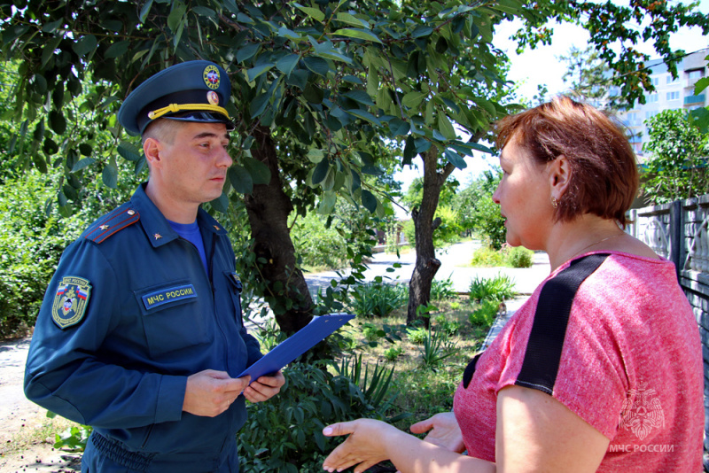 Безопасно об опасном: противопожарный рейд в Мариуполе