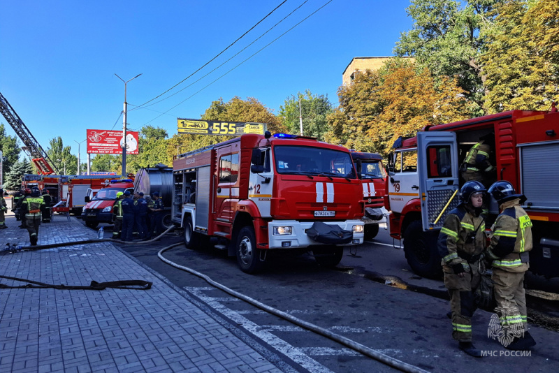 В Макеевке сотрудники МЧС России ликвидировали пожар